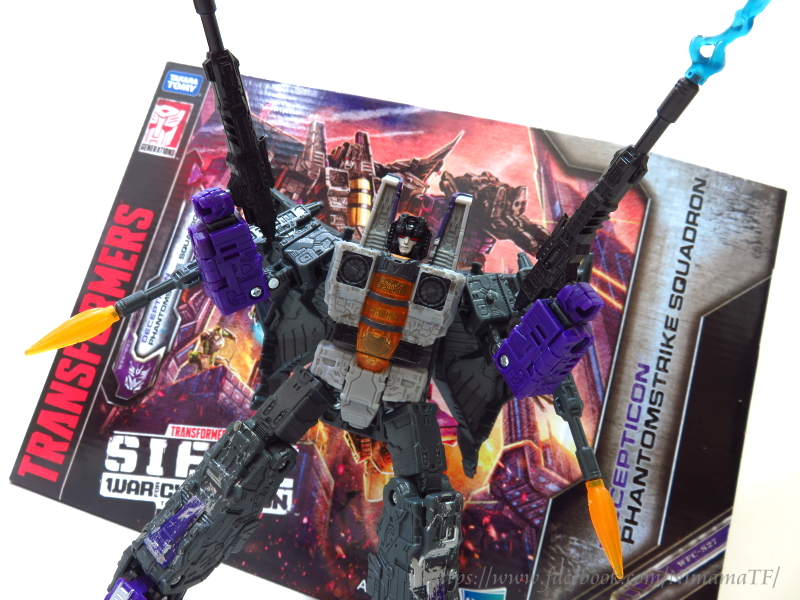 Transformers News: In-hand images of the WFC Siege Decepticon Phantomstrike Squadron, including images of the box