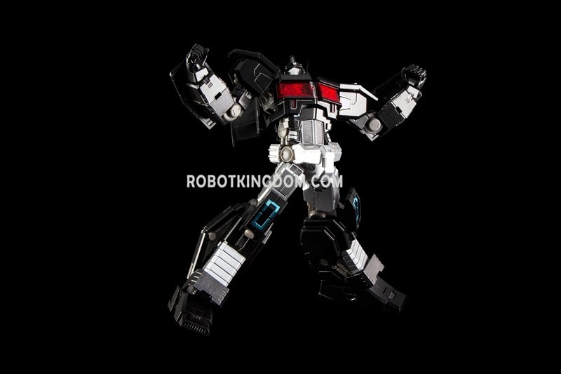 Transformers News: IDW Version Transformers Nemesis Prime SDCC2019 Exclusive at BlueFin Booth