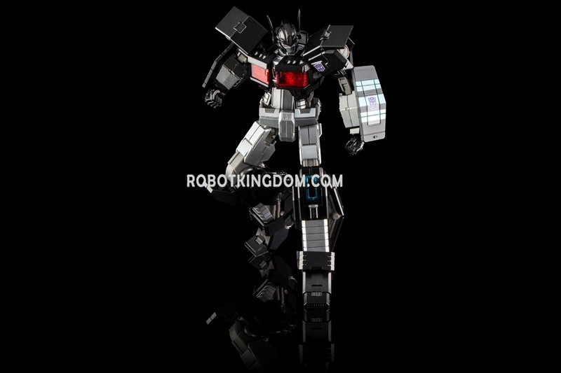 Transformers News: IDW Version Transformers Nemesis Prime SDCC2019 Exclusive at BlueFin Booth