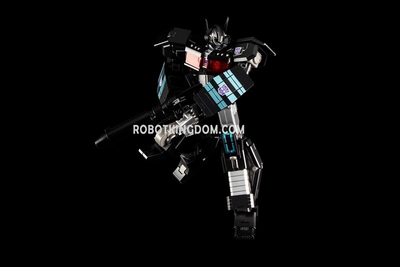 Transformers News: IDW Version Transformers Nemesis Prime SDCC2019 Exclusive at BlueFin Booth