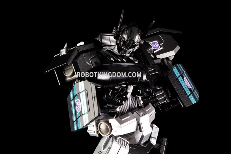 Transformers News: IDW Version Transformers Nemesis Prime SDCC2019 Exclusive at BlueFin Booth