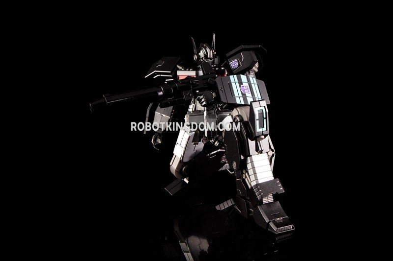 Transformers News: IDW Version Transformers Nemesis Prime SDCC2019 Exclusive at BlueFin Booth