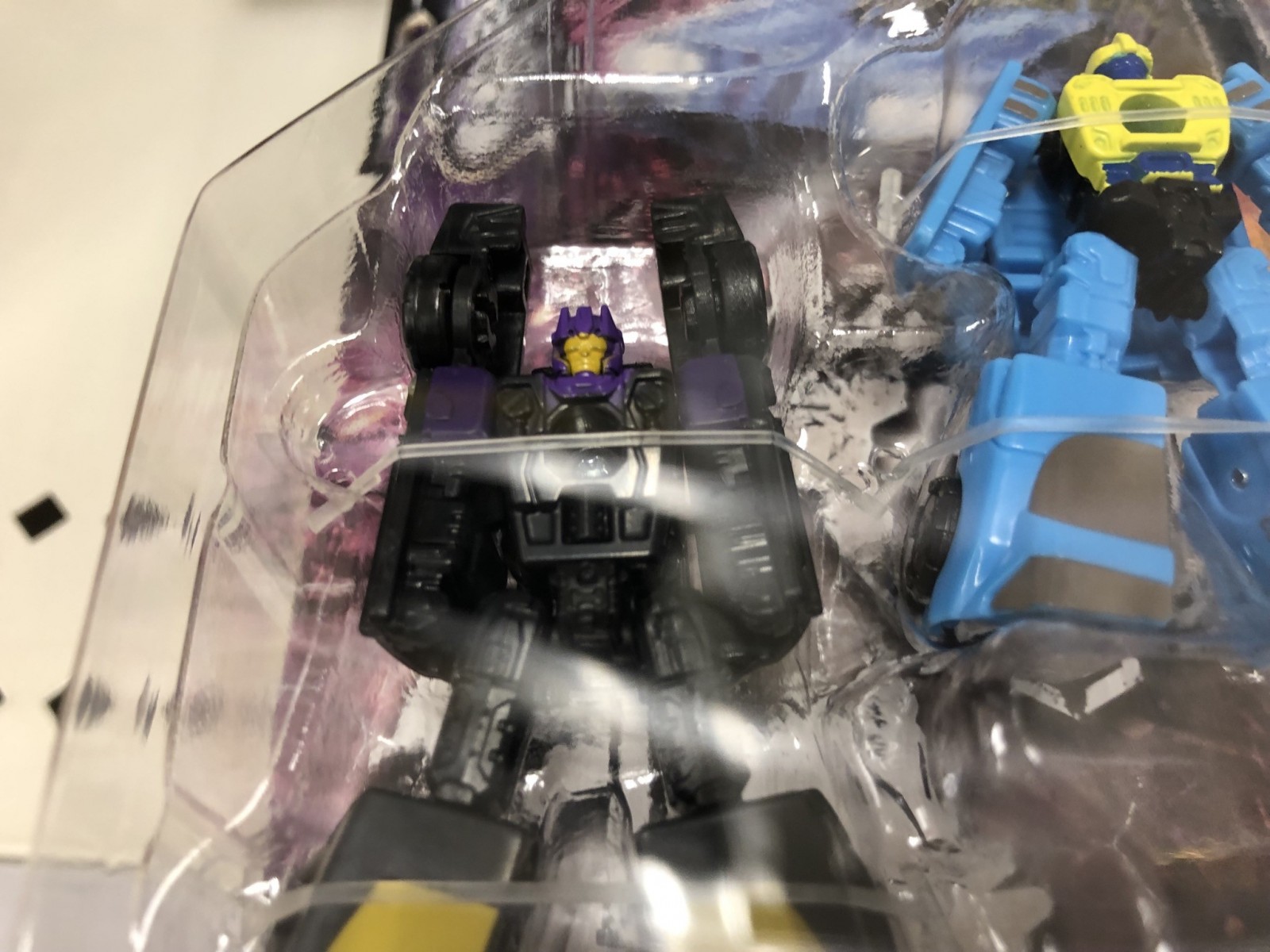 Transformers News: Transformers War for Cybertron Siege Blackjack Variant Located