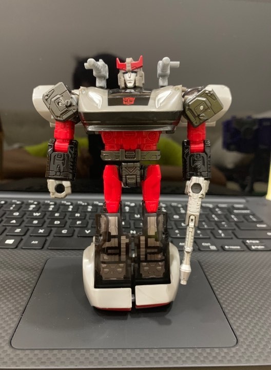 Transformers News: Transformers War for Cybertron Siege Bluestreak and Soundblaster Packaging Revealed