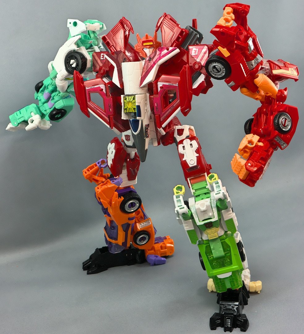 Transformers News: Additional Images of Transformers Generations Selects Lancer in Combined Form Transformers News: Additional Images of Transformers Generations Selects Lancer in Combined Form
