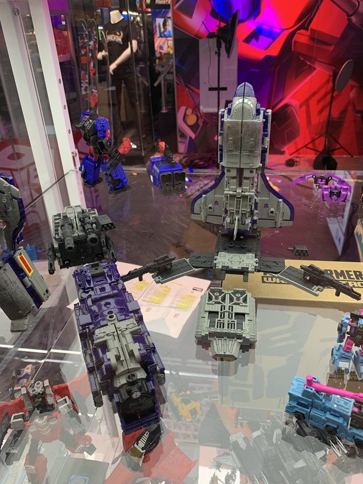Transformers News: #SDCC2019 Additional Images of Transformers Siege Astrotrain