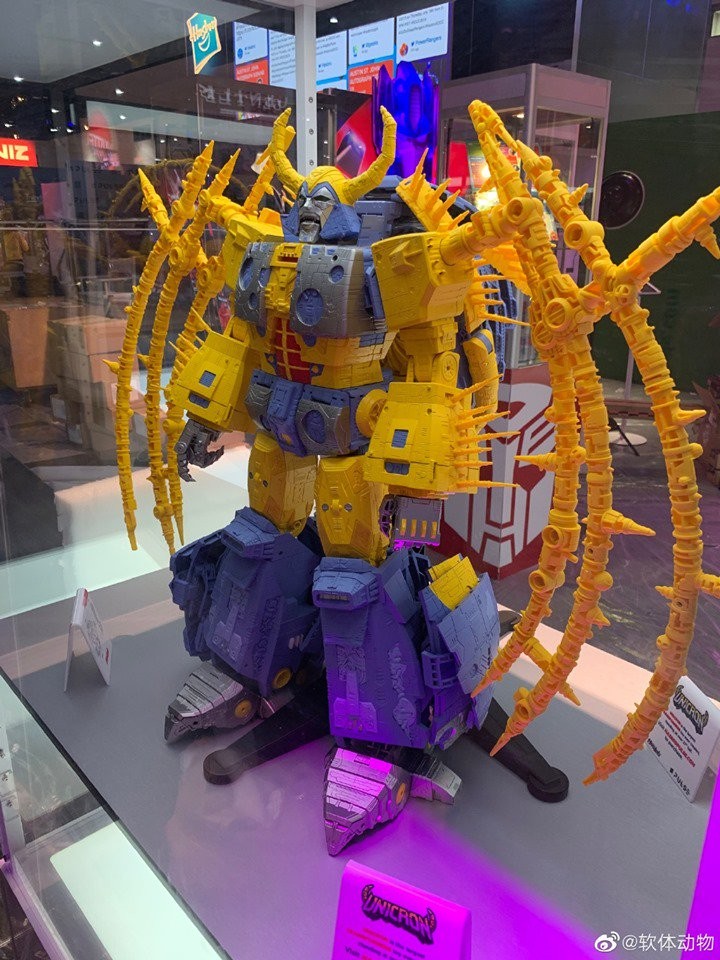 Transformers News: #SDCC2019 New Images of Unicron From Front and Back Transformers News: #SDCC2019 New Images of Unicron From Front and Back