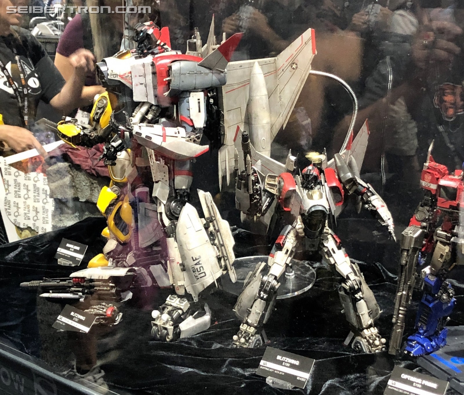 Transformers News: 3A Bumblebee Blitzwing Mondo Mecha Figures Batman and Captain America and More at #SDCC2019 Transformers News: 3A Bumblebee Blitzwing Mondo Mecha Figures Batman and Captain America and More at #SDCC2019