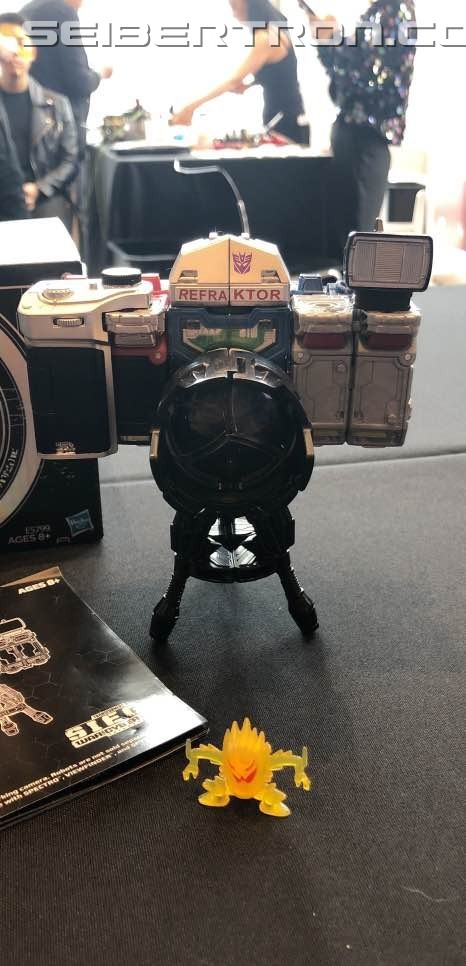 Transformers News: G1 Toy Accurate Reflector 3 Pack Revealed along with Siege Bluestreak and Soundblaster at #SDCC2019 Transformers News: G1 Toy Accurate Reflector 3 Pack Revealed along with Siege Bluestreak and Soundblaster at #SDCC2019