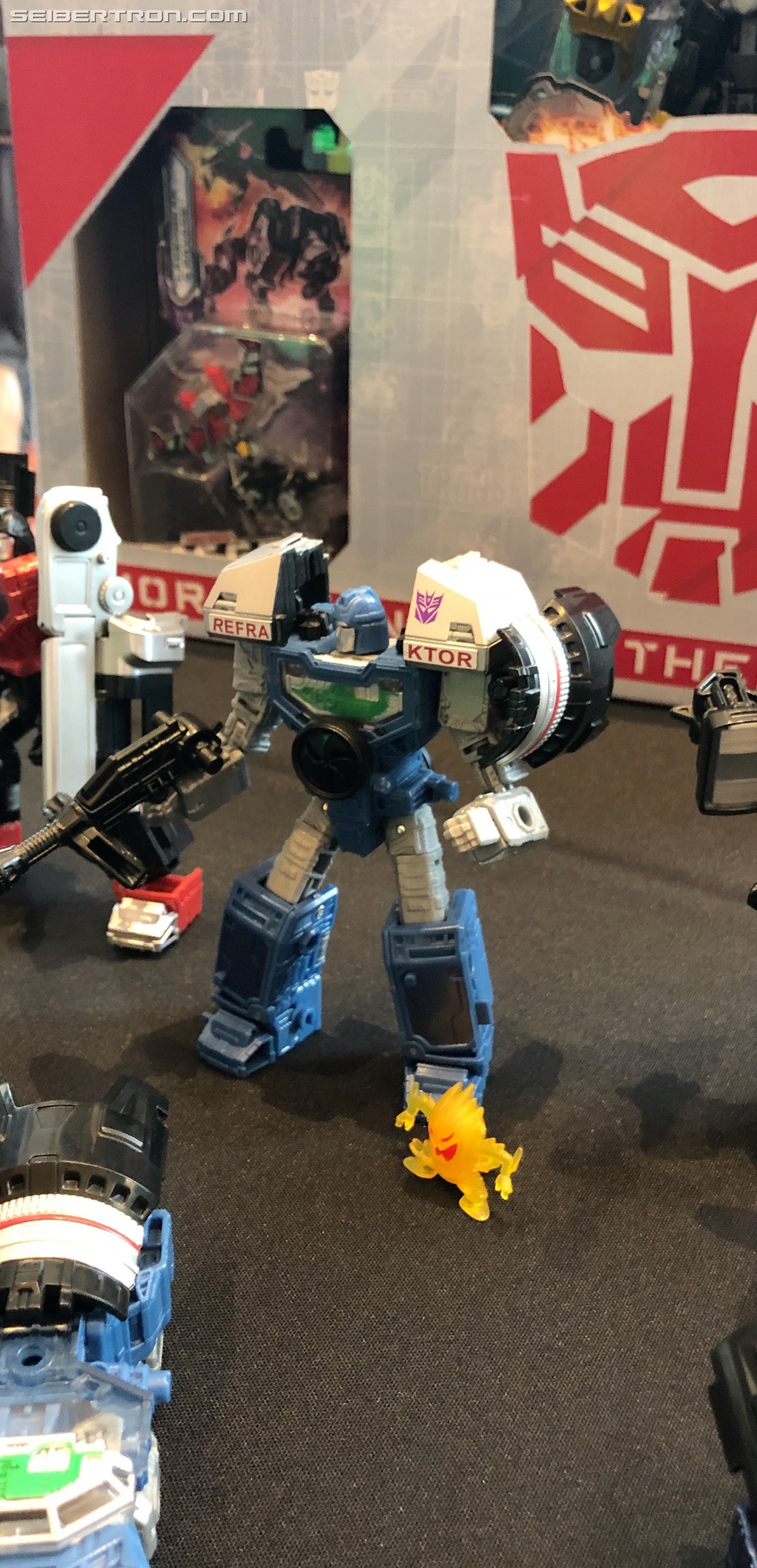 Transformers News: G1 Toy Accurate Reflector 3 Pack Revealed along with Siege Bluestreak and Soundblaster at #SDCC2019 Transformers News: G1 Toy Accurate Reflector 3 Pack Revealed along with Siege Bluestreak and Soundblaster at #SDCC2019