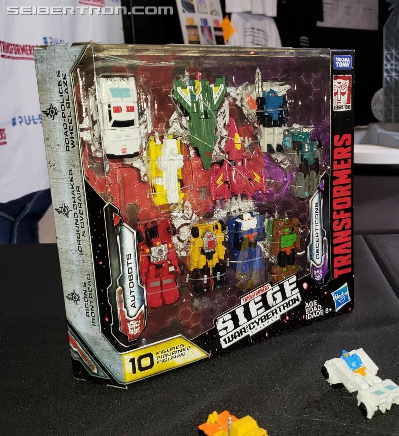 Transformers News: New Galleries for Siege Rainmakers, Refraktor, Impactor, Micromasters, Selects, More from #SDCC2019