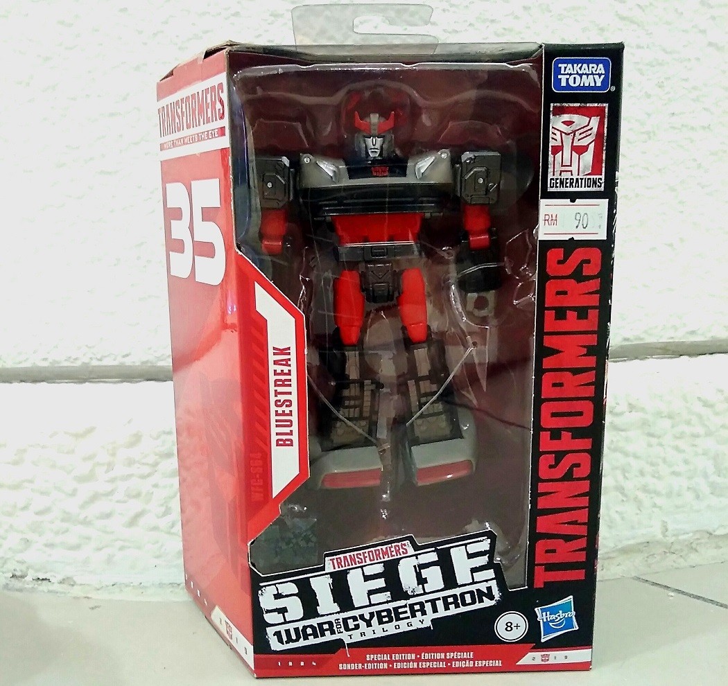 Transformers News: In Hand Images of Transformers War for Cybertron Siege Bluestreak Transformers News: In Hand Images of Transformers War for Cybertron Siege Bluestreak