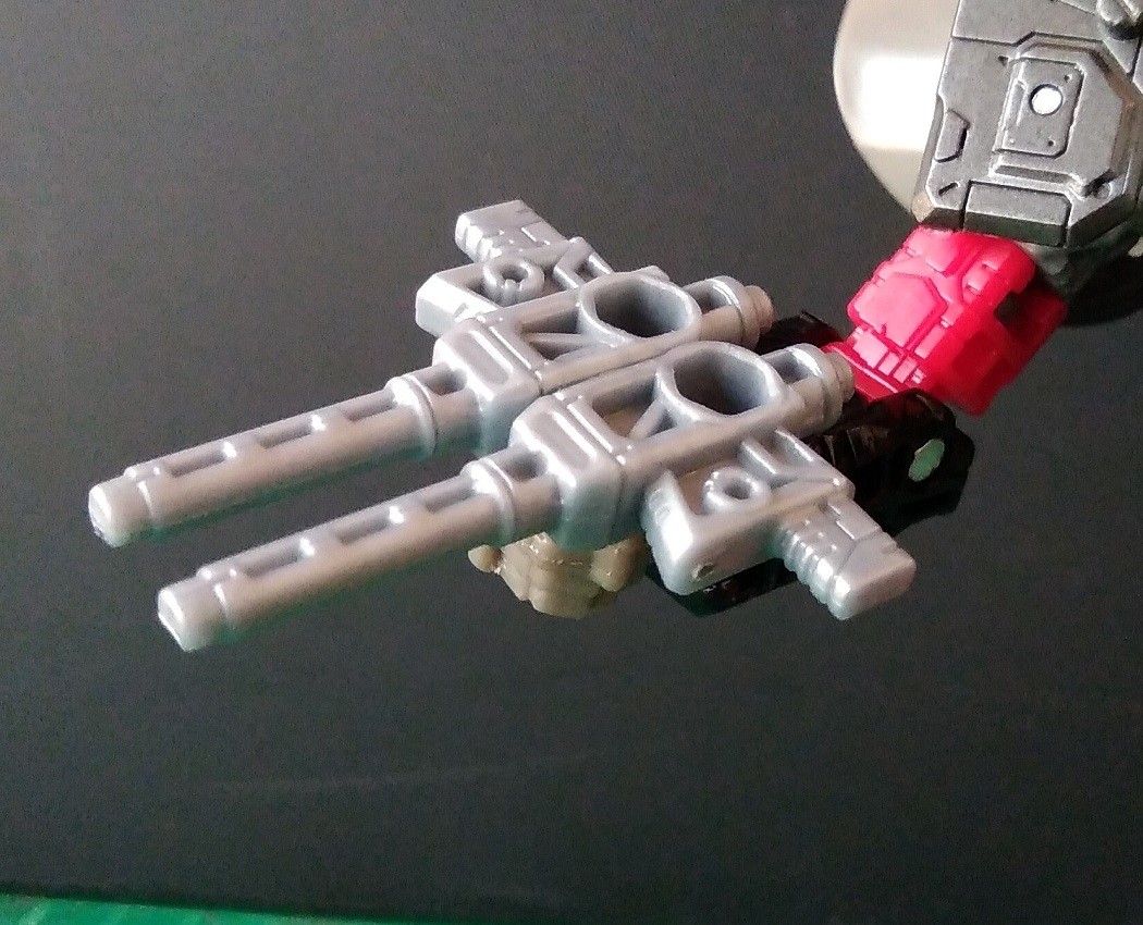 Transformers News: In Hand Images of Transformers War for Cybertron Siege Bluestreak Transformers News: In Hand Images of Transformers War for Cybertron Siege Bluestreak
