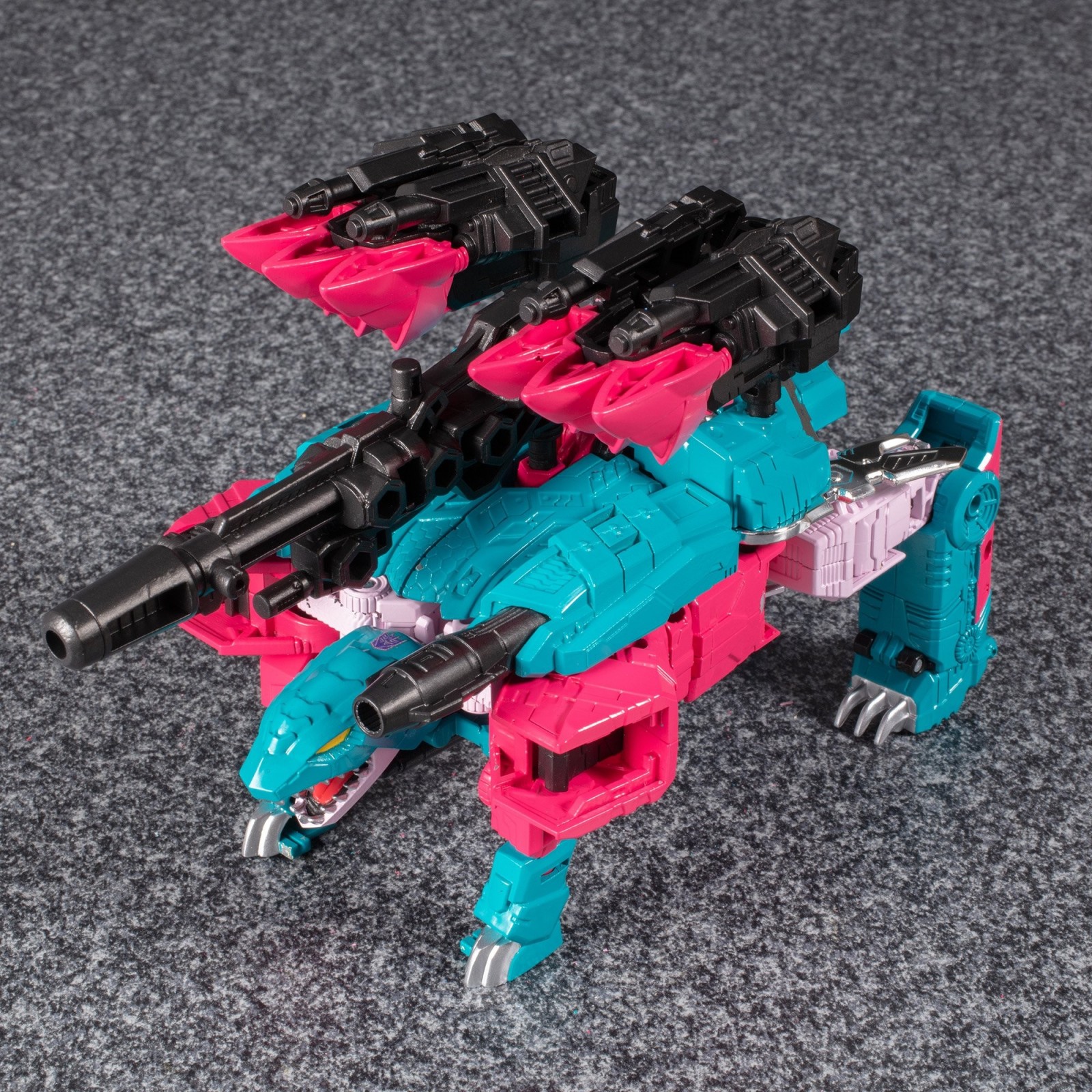 Transformers News: Takara Tomy Transformers Generations Selects Gulf and Turtler Available for Pre-Order in U.S.