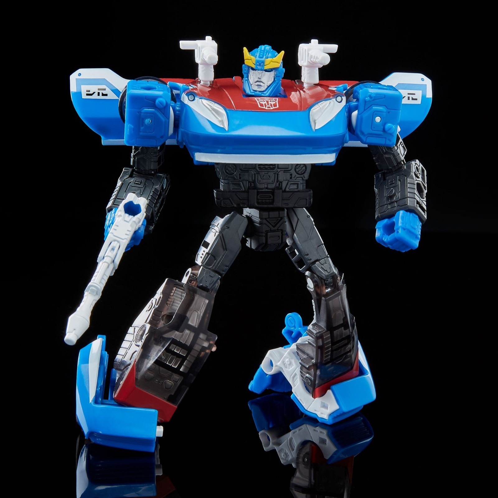 Transformers News: New Images of Transformers Generations Selects Smokescreen