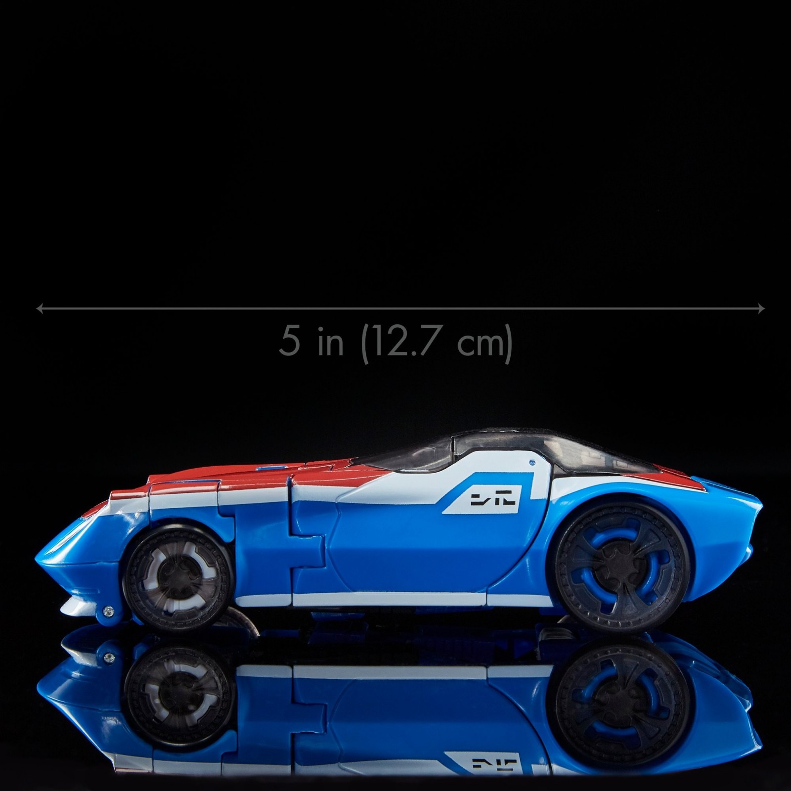 Transformers News: New Images of Transformers Generations Selects Smokescreen