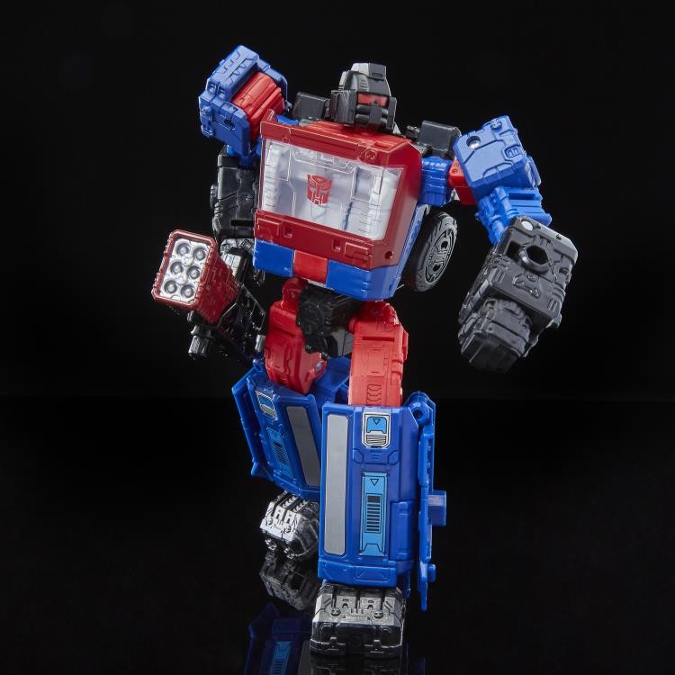 Transformers News: New Up Close Product Images of Transformers Siege Astrotrain, Crosshairs, Spinister
