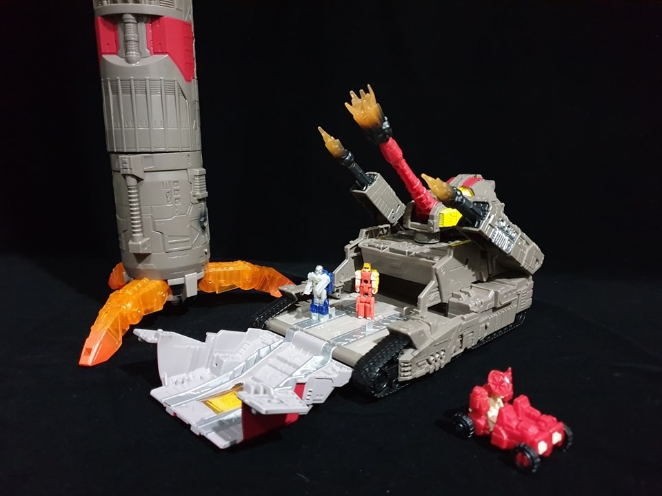 Transformers News: New In-Hand Images of Transformers War for Cybertron: Siege Omega Supreme