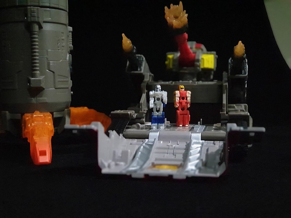 Transformers News: New In-Hand Images of Transformers War for Cybertron: Siege Omega Supreme