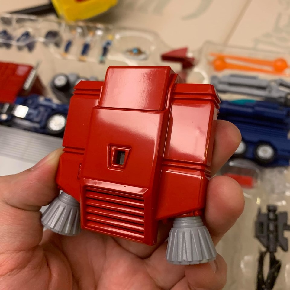 Transformers News: Transformers MP44 Optimus Prime In Hand Images Showing Accessories, Articulation, Collector Pin Transformers News: Transformers MP44 Optimus Prime In Hand Images Showing Accessories, Articulation, Collector Pin