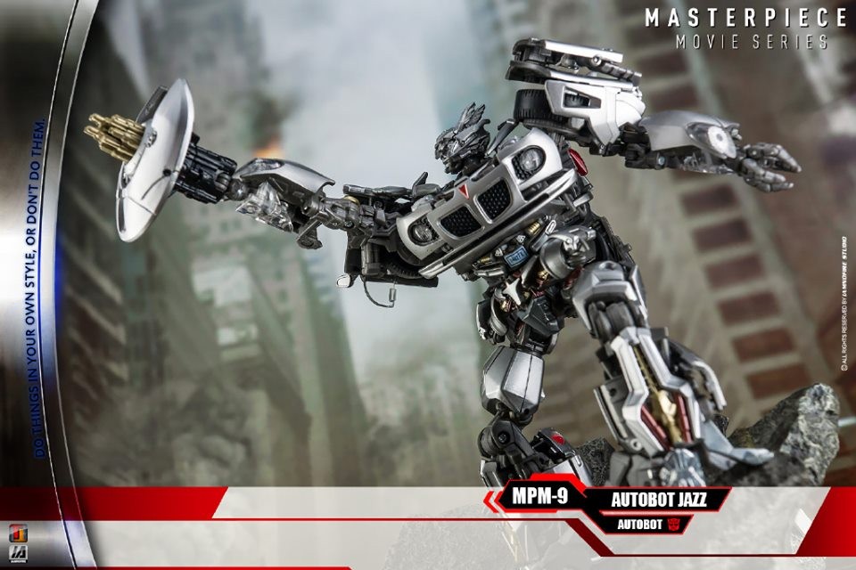 Transformers News: Amazing In Hand Images of Transformers Masterpiece MPM-9 Jazz