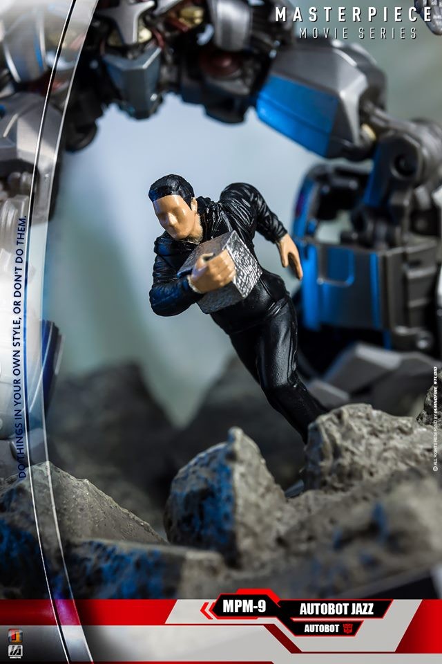Transformers News: Amazing In Hand Images of Transformers Masterpiece MPM-9 Jazz