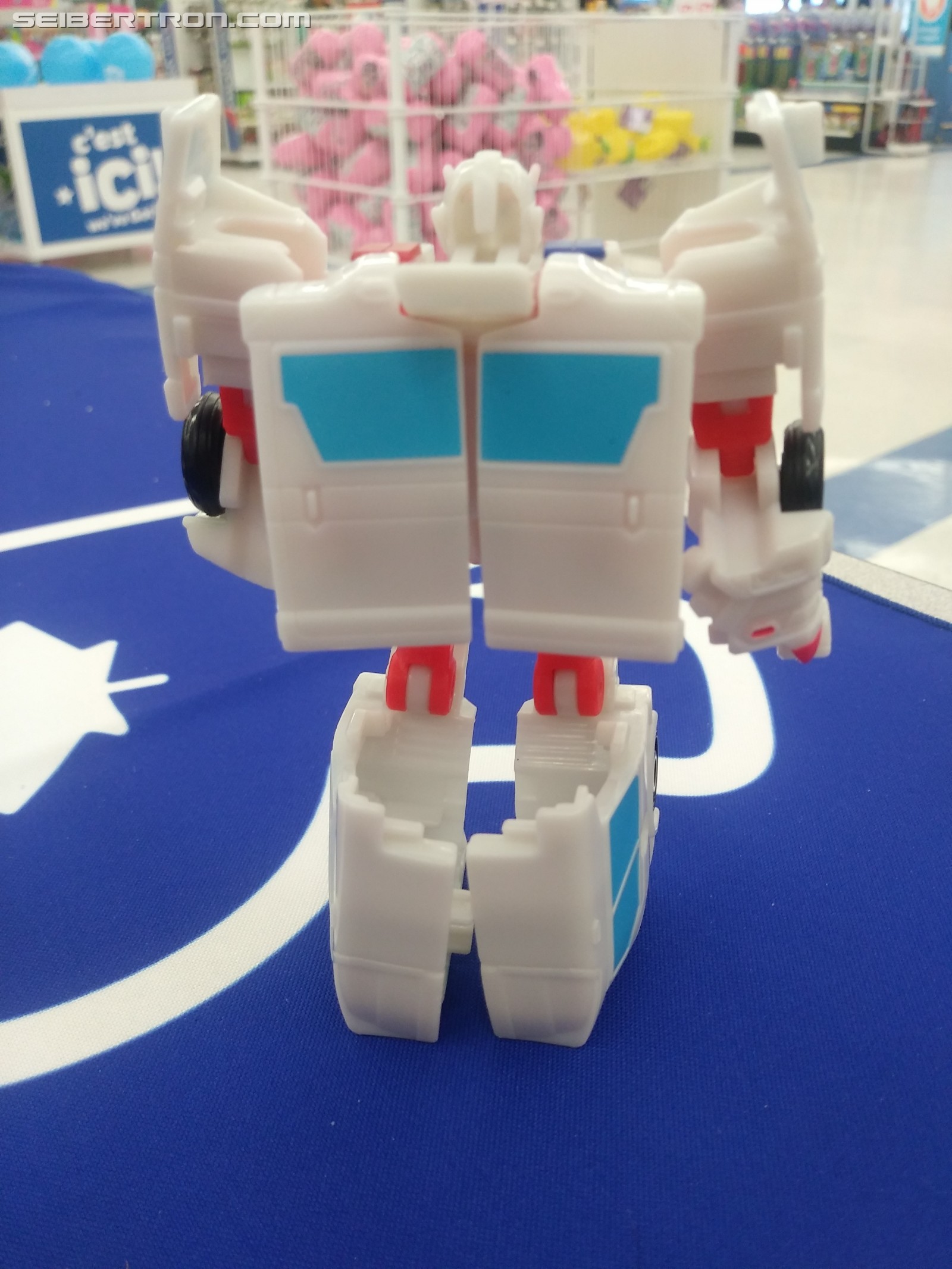 Transformers News: Pictorial and Video review for Cyberverse Spark Armor Ratchet Transformers News: Pictorial and Video review for Cyberverse Spark Armor Ratchet
