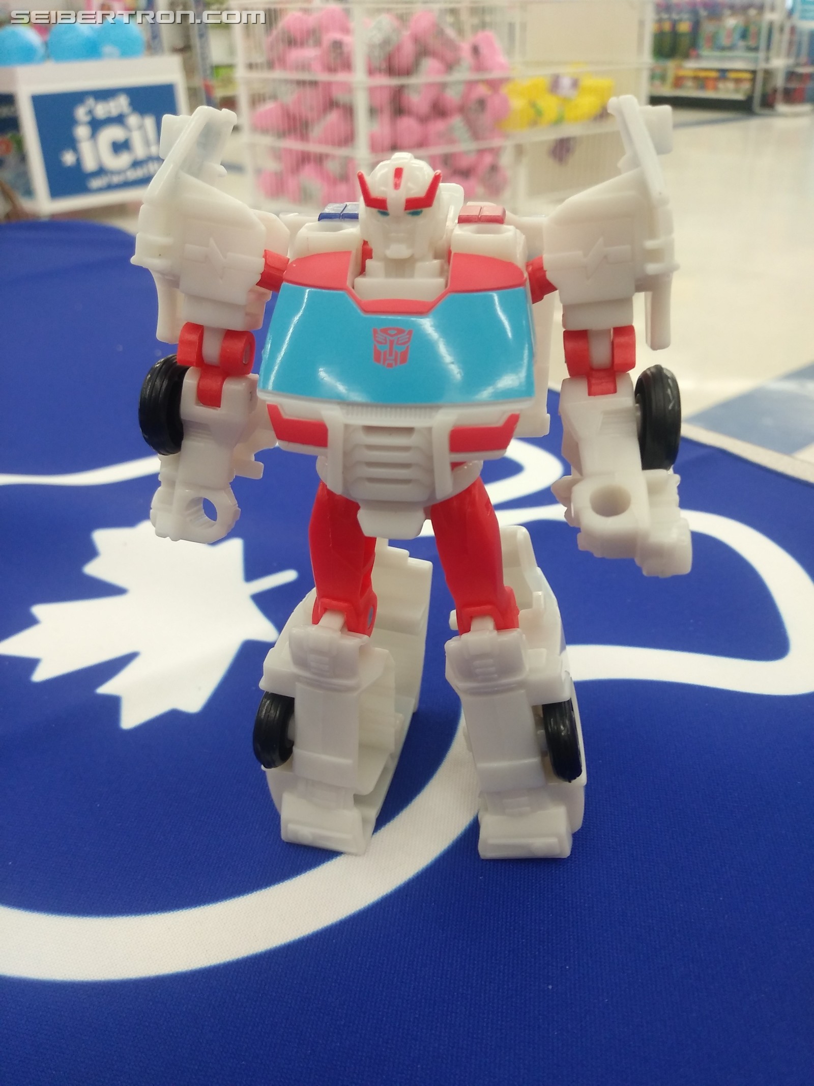 Transformers News: Pictorial and Video review for Cyberverse Spark Armor Ratchet Transformers News: Pictorial and Video review for Cyberverse Spark Armor Ratchet