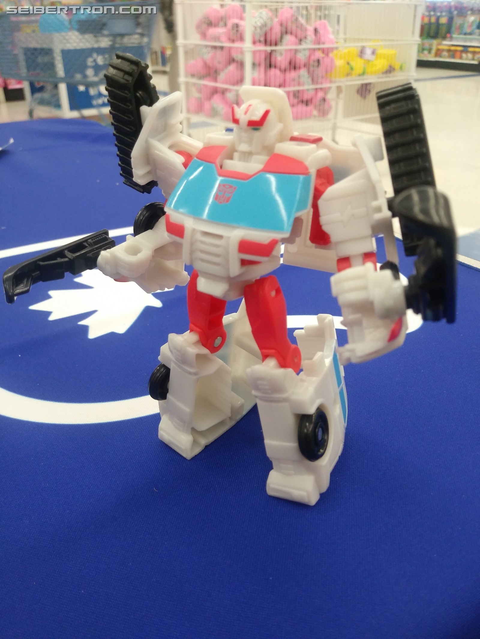 Transformers News: Pictorial and Video review for Cyberverse Spark Armor Ratchet Transformers News: Pictorial and Video review for Cyberverse Spark Armor Ratchet