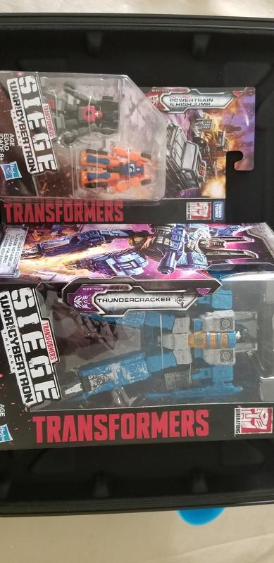 Transformers News: New Transformers Sightings in Canada Including Siege Mirage, Impactor and Barricade Transformers News: New Transformers Sightings in Canada Including Siege Mirage, Impactor and Barricade