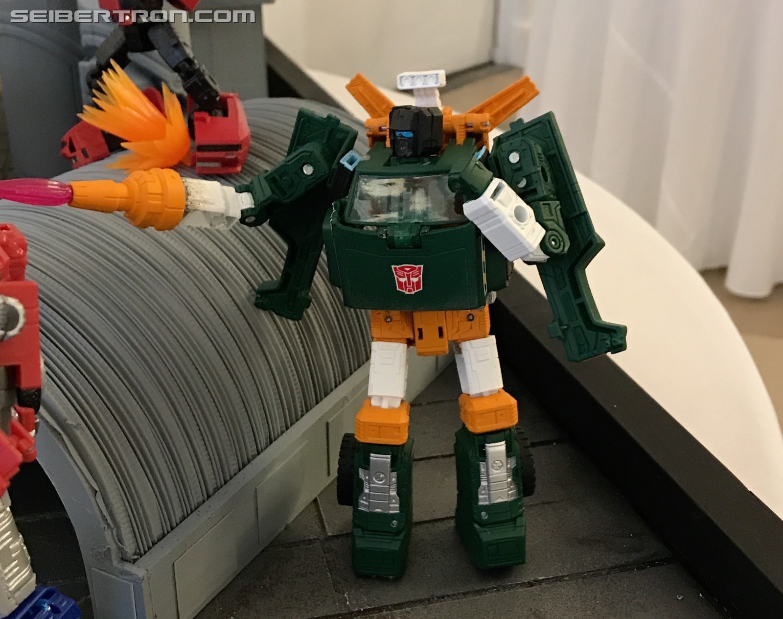 Transformers News: Transformers Earthrise Images with Hoist, Wheeljack, Cliffjumper and More #NYCC2019 Transformers News: Transformers Earthrise Images with Hoist, Wheeljack, Cliffjumper and More #NYCC2019