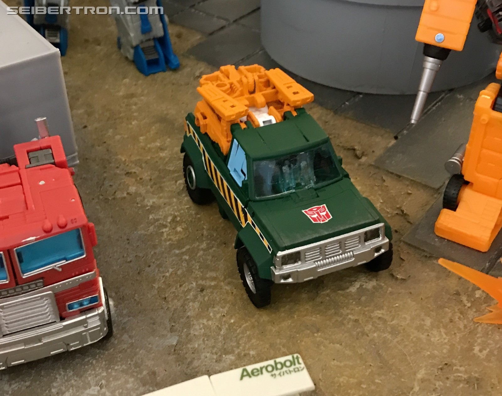 Transformers News: Transformers Earthrise Images with Hoist, Wheeljack, Cliffjumper and More #NYCC2019 Transformers News: Transformers Earthrise Images with Hoist, Wheeljack, Cliffjumper and More #NYCC2019