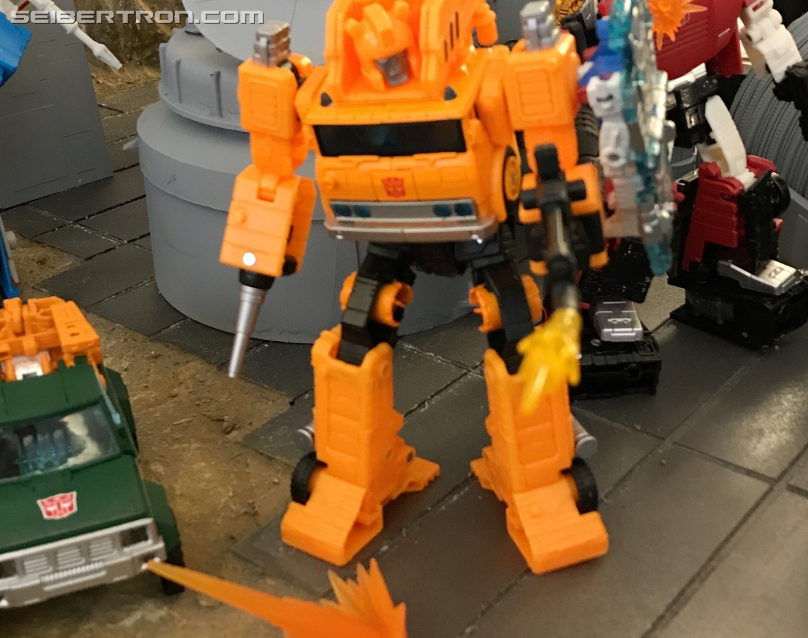 Transformers News: Transformers Earthrise Images with Hoist, Wheeljack, Cliffjumper and More #NYCC2019 Transformers News: Transformers Earthrise Images with Hoist, Wheeljack, Cliffjumper and More #NYCC2019