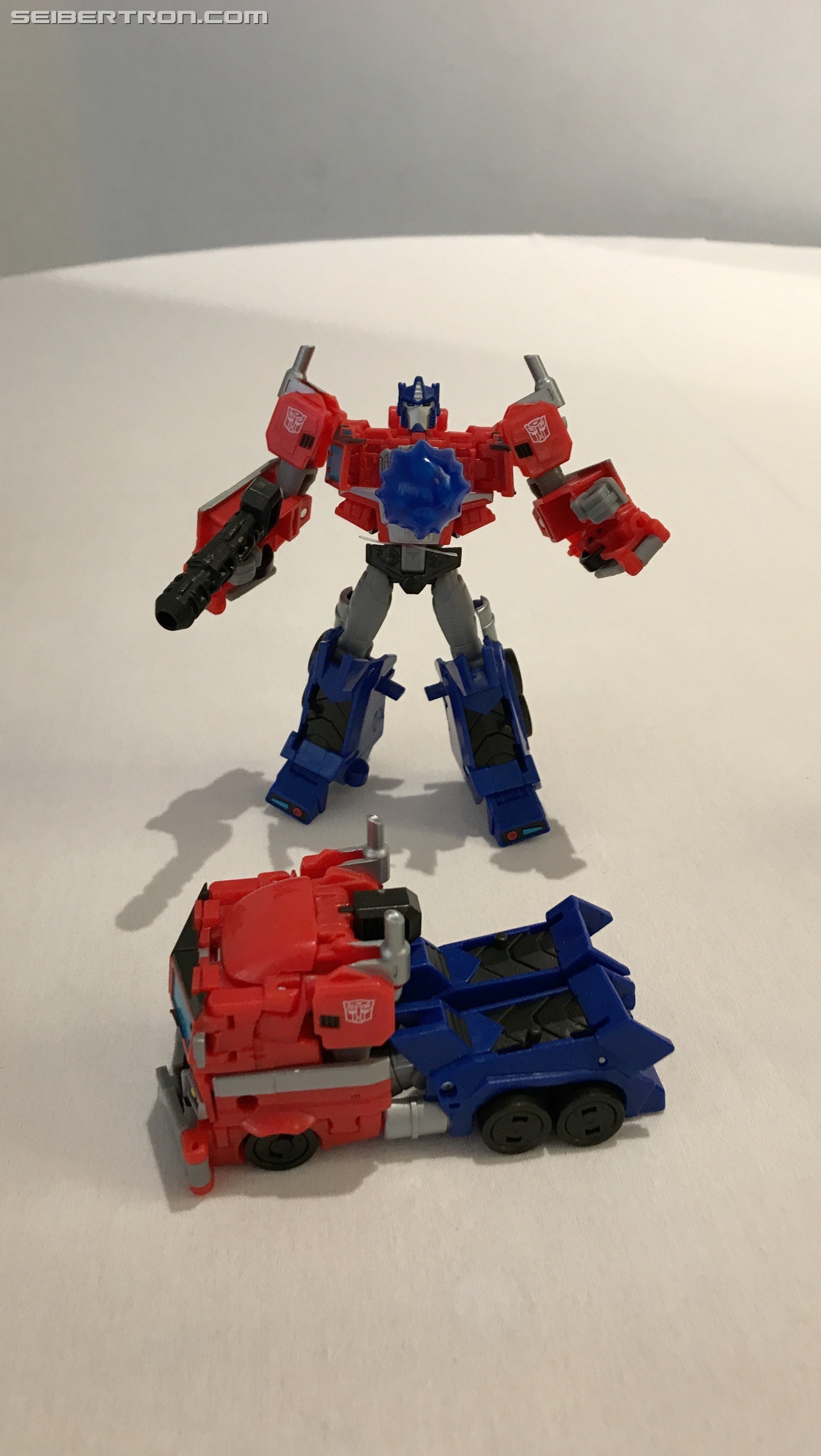 Transformers News: Build a a Figure Maccadam and More Complex Cyberverse Toys Revealed at #NYCC2019 Transformers News: Build a a Figure Maccadam and More Complex Cyberverse Toys Revealed at #NYCC2019