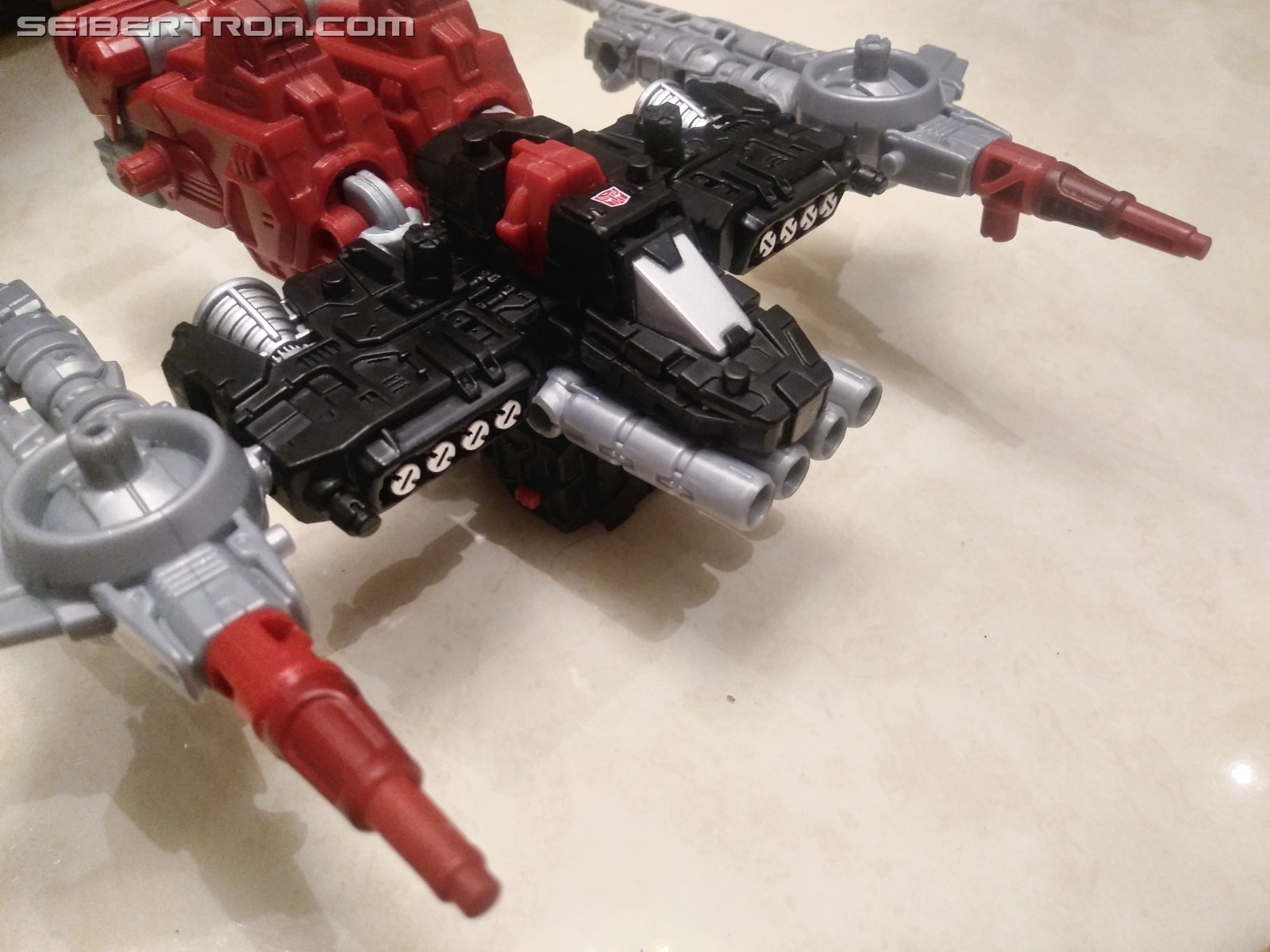 Transformers News: Pictorial Review for Generations Selects Cromar