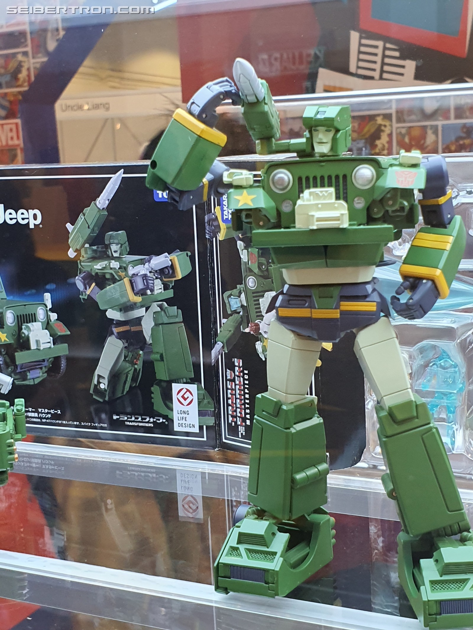 Transformers News: New Images of Masterpiece Hound, Blackarachnia and MP+ Smokescreen