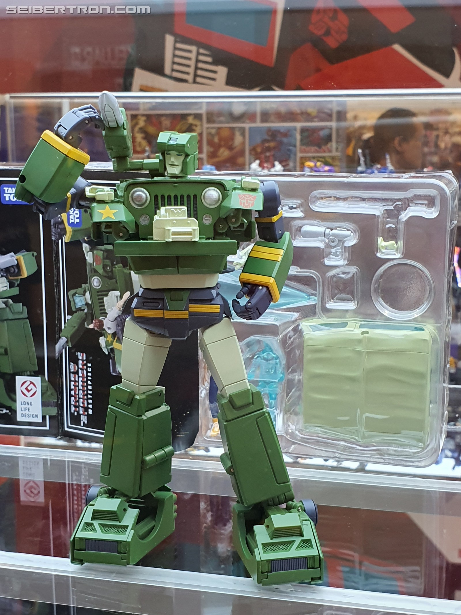 Transformers News: New Images of Masterpiece Hound, Blackarachnia and MP+ Smokescreen