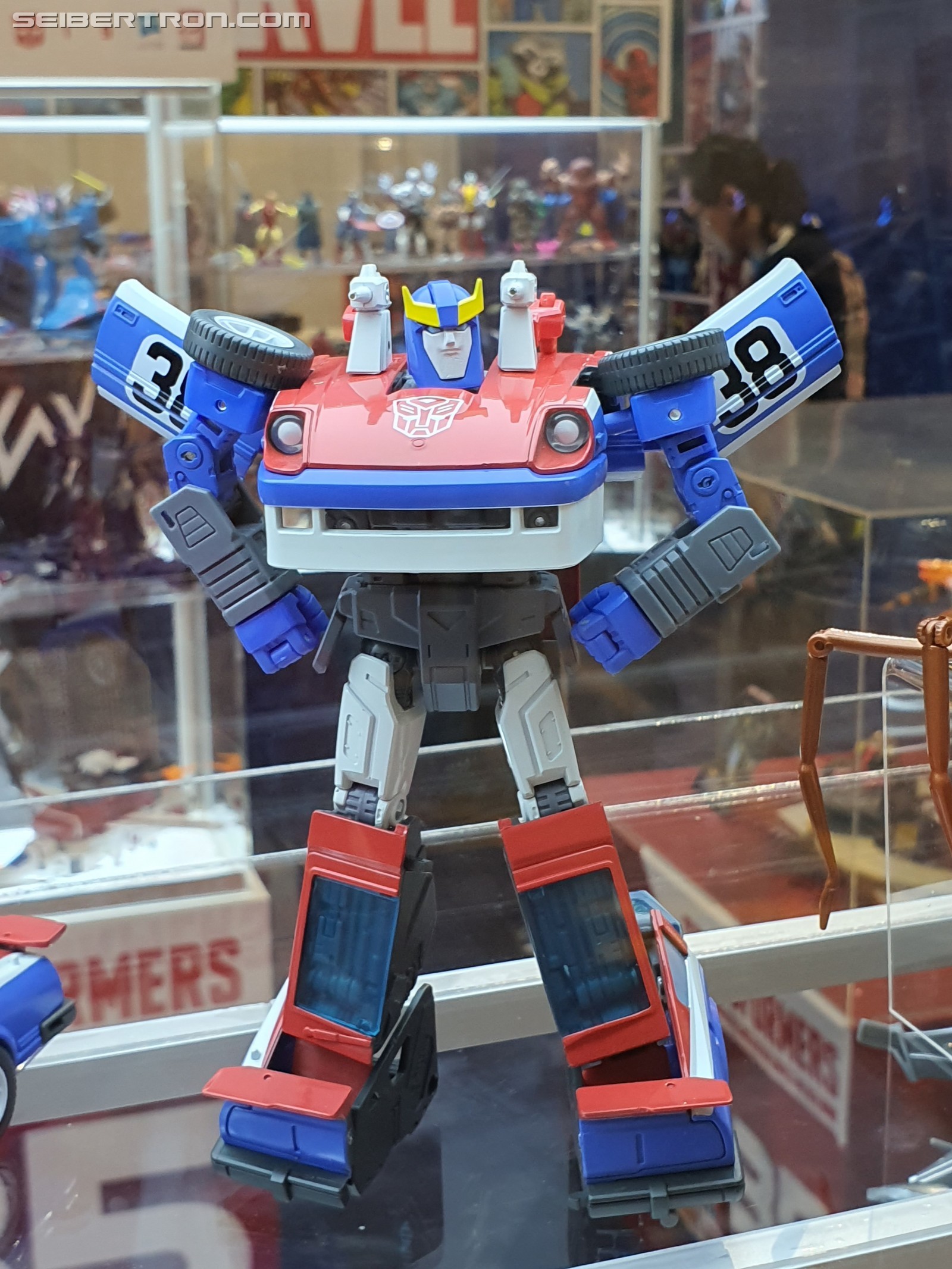 Transformers News: New Images of Masterpiece Hound, Blackarachnia and MP+ Smokescreen
