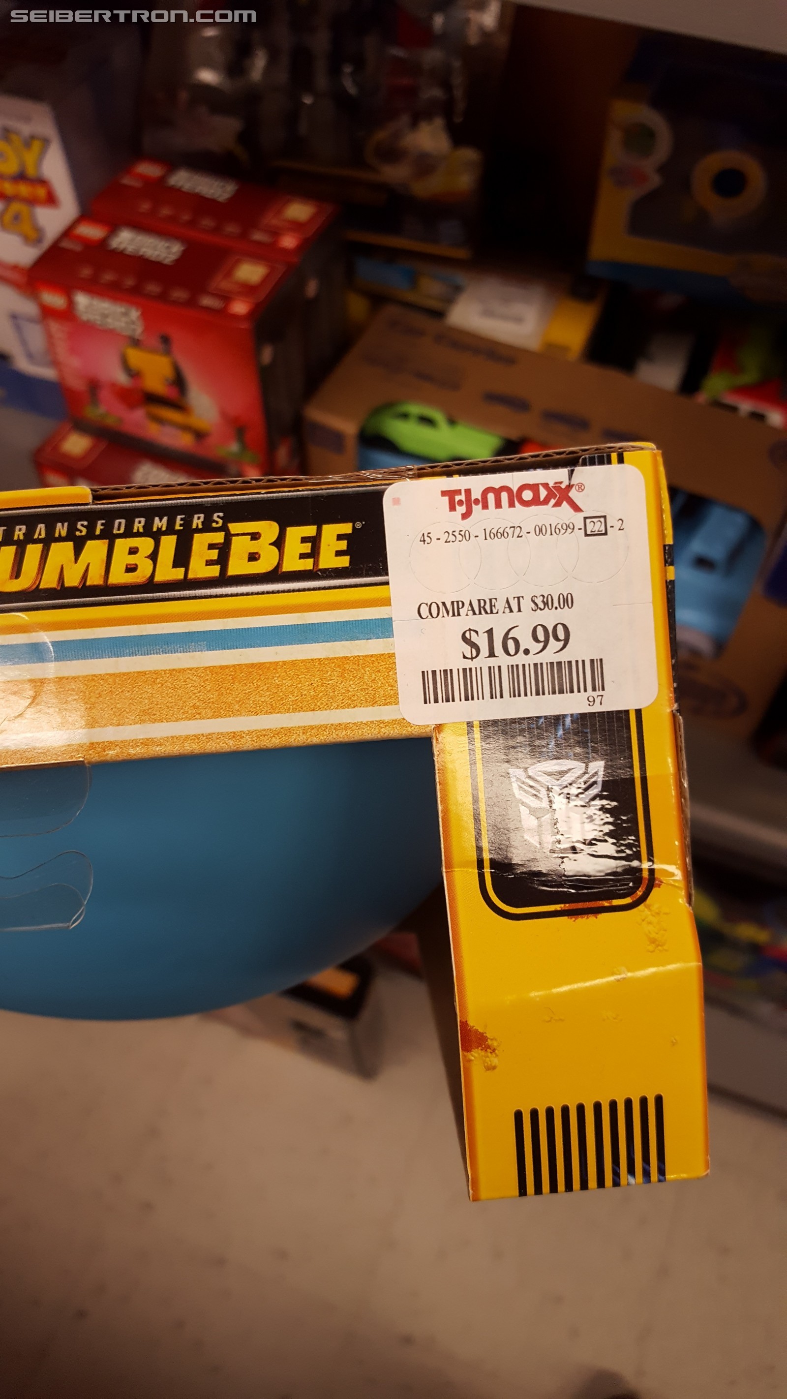 Transformers News: Transformers Bumblebee Sqweeks Voice Changer Mask and Nitro Series Blitzwing Found at TJMaxx Transformers News: Transformers Bumblebee Sqweeks Voice Changer Mask and Nitro Series Blitzwing Found at TJMaxx