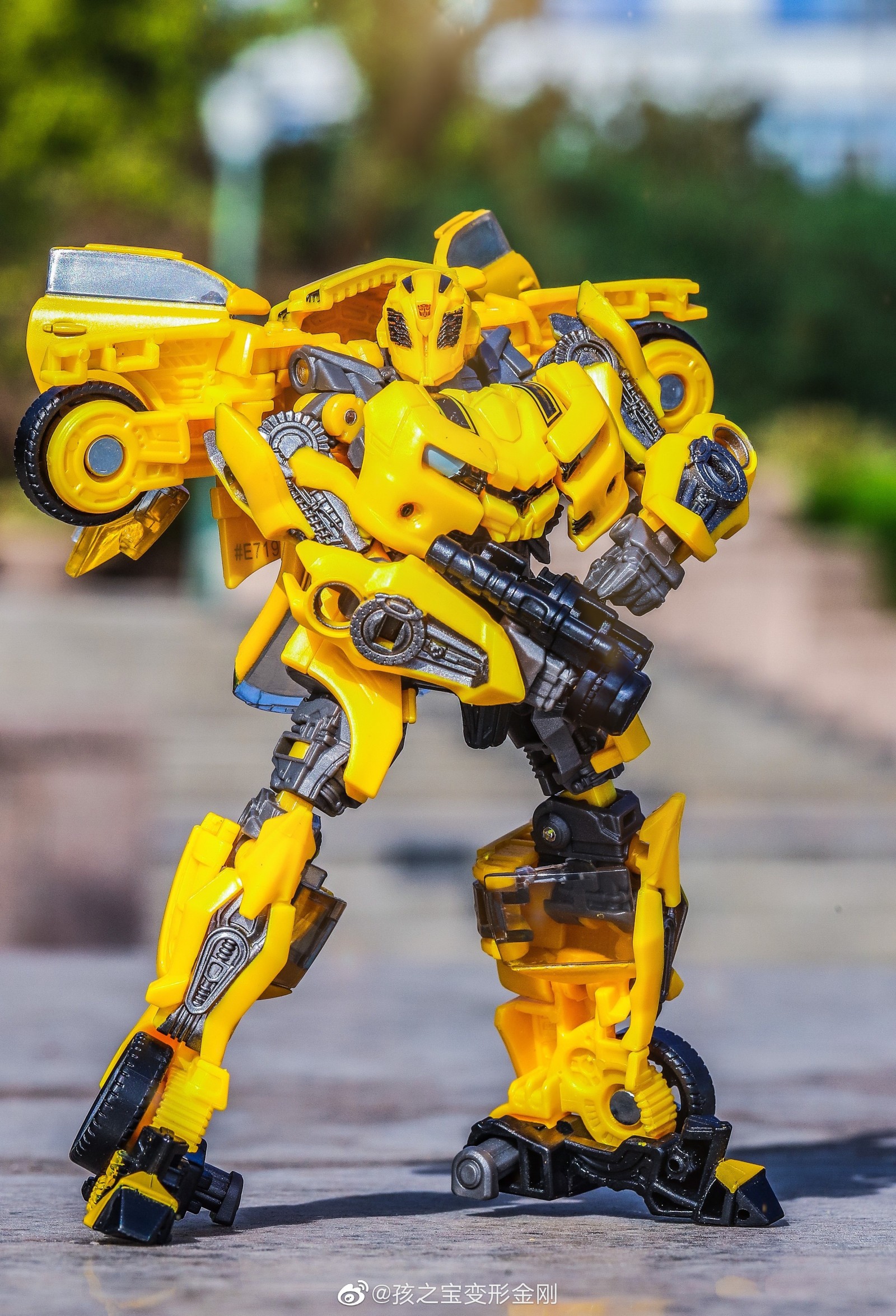 Transformers News: New Images of Upcoming Studio Series Figures Bumblebee, Soundwave, Megatron and Shockwave
