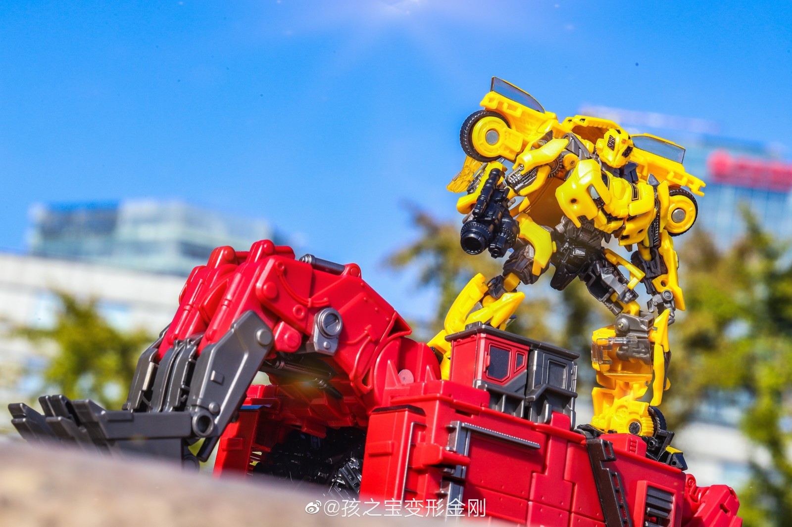 Transformers News: New Images of Upcoming Studio Series Figures Bumblebee, Soundwave, Megatron and Shockwave