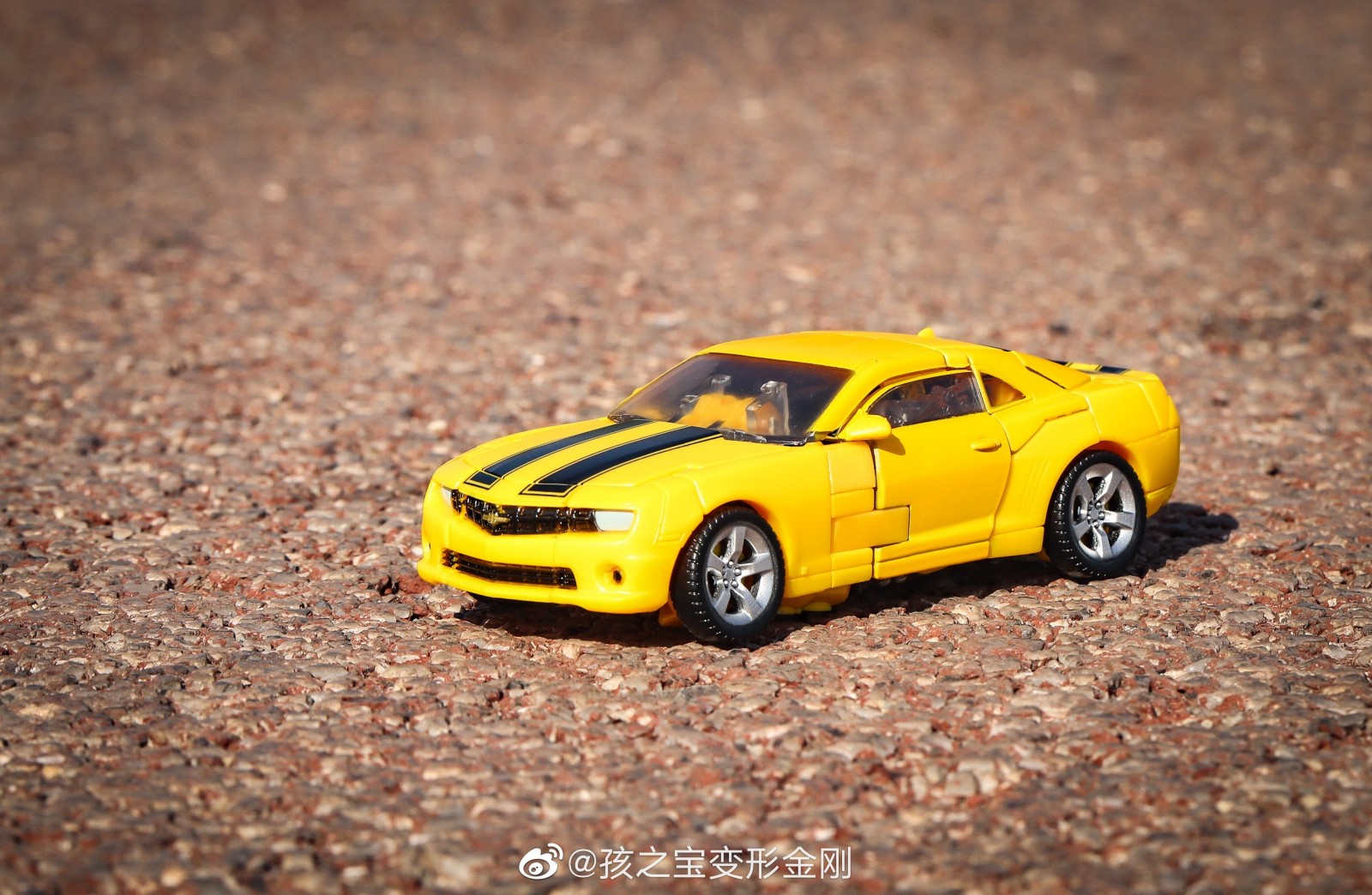 Transformers News: New Images of Upcoming Studio Series Figures Bumblebee, Soundwave, Megatron and Shockwave