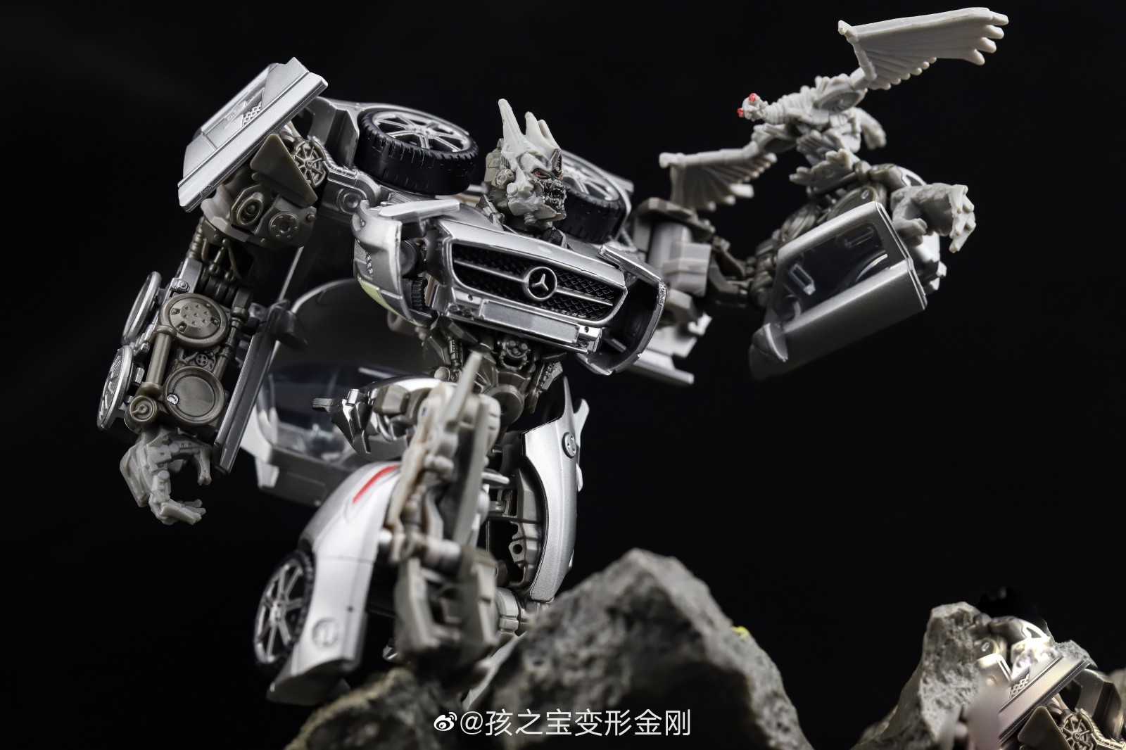 Transformers News: New Images of Upcoming Studio Series Figures Bumblebee, Soundwave, Megatron and Shockwave