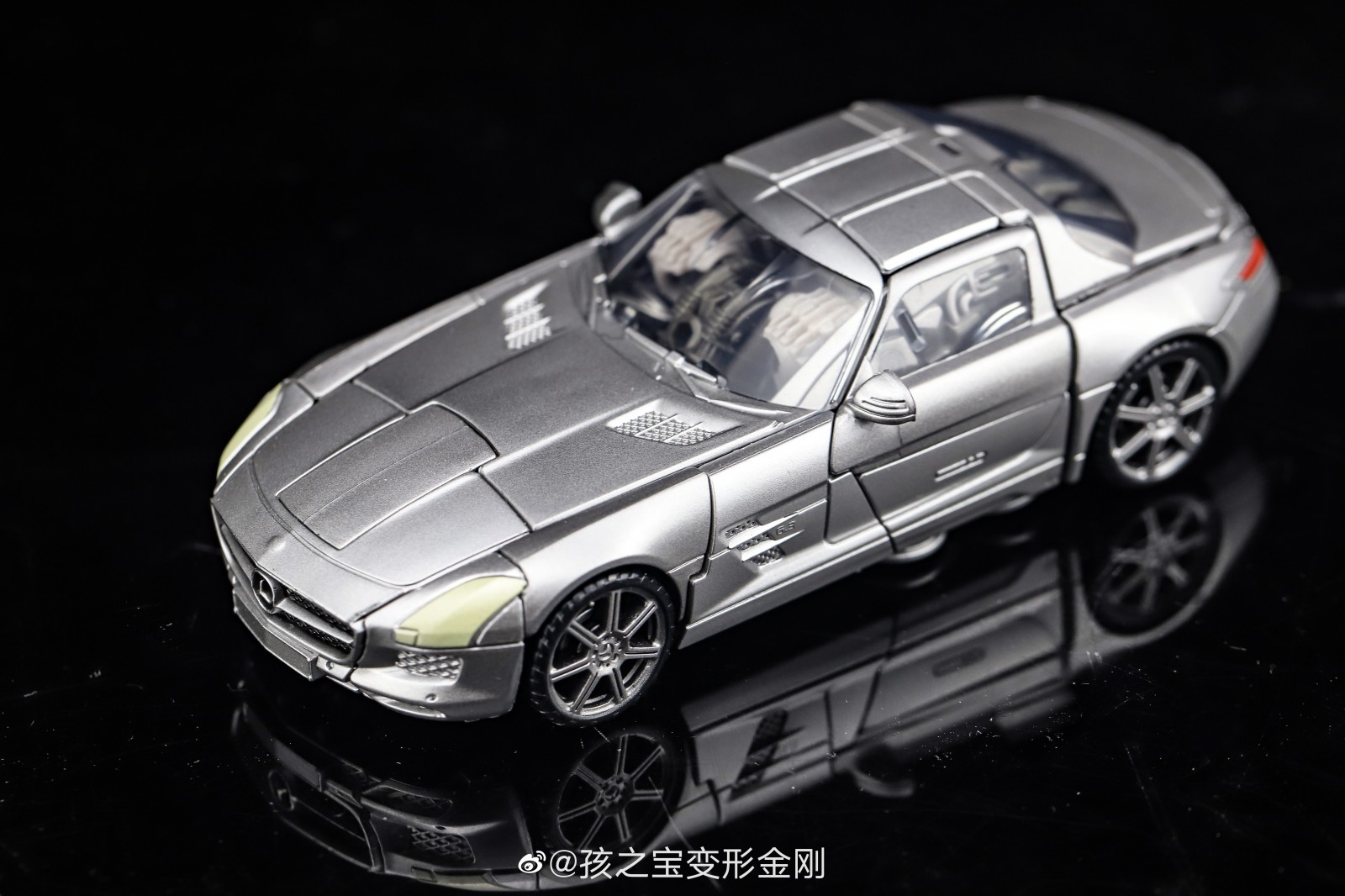 Transformers News: New Images of Upcoming Studio Series Figures Bumblebee, Soundwave, Megatron and Shockwave