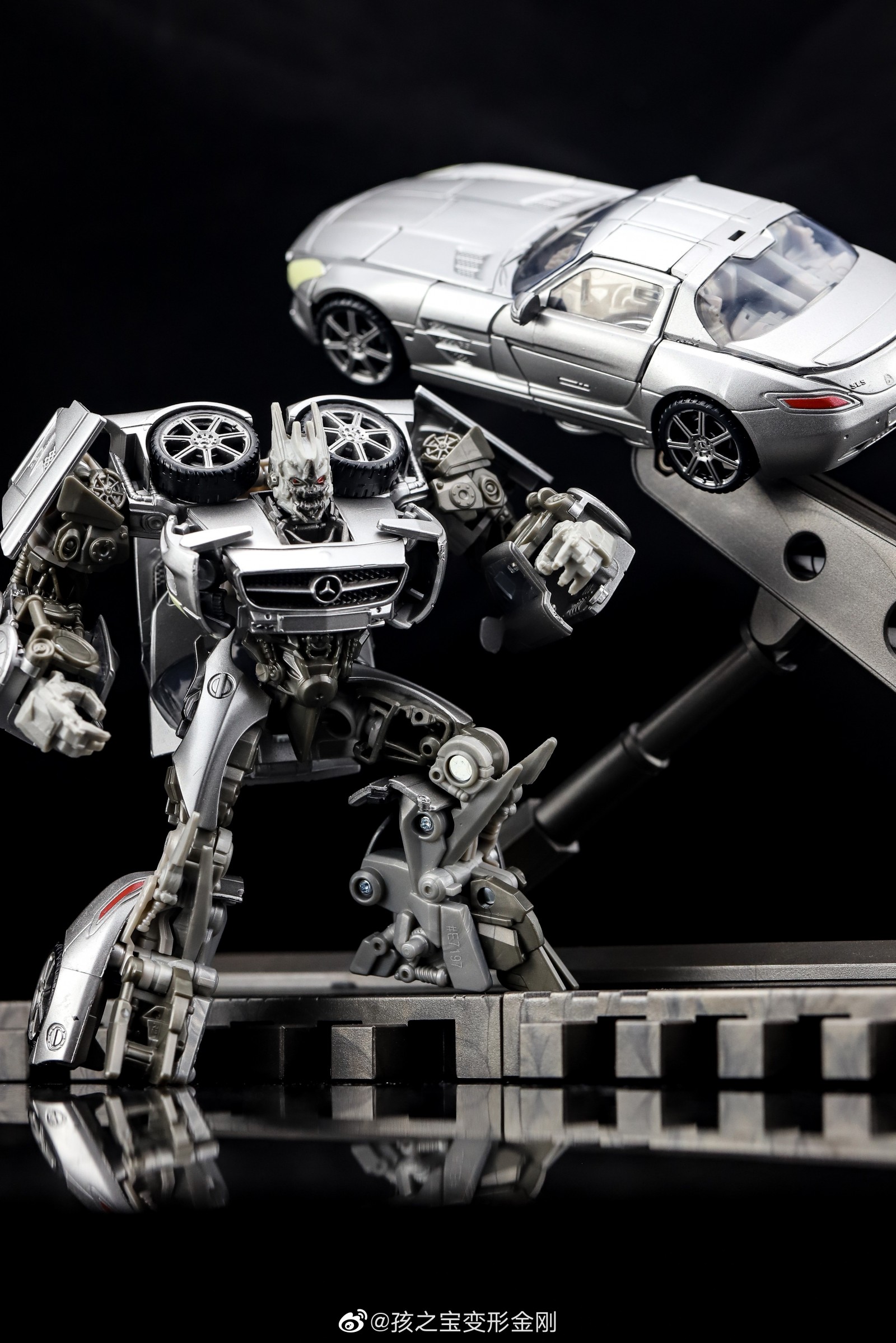Transformers News: New Images of Upcoming Studio Series Figures Bumblebee, Soundwave, Megatron and Shockwave