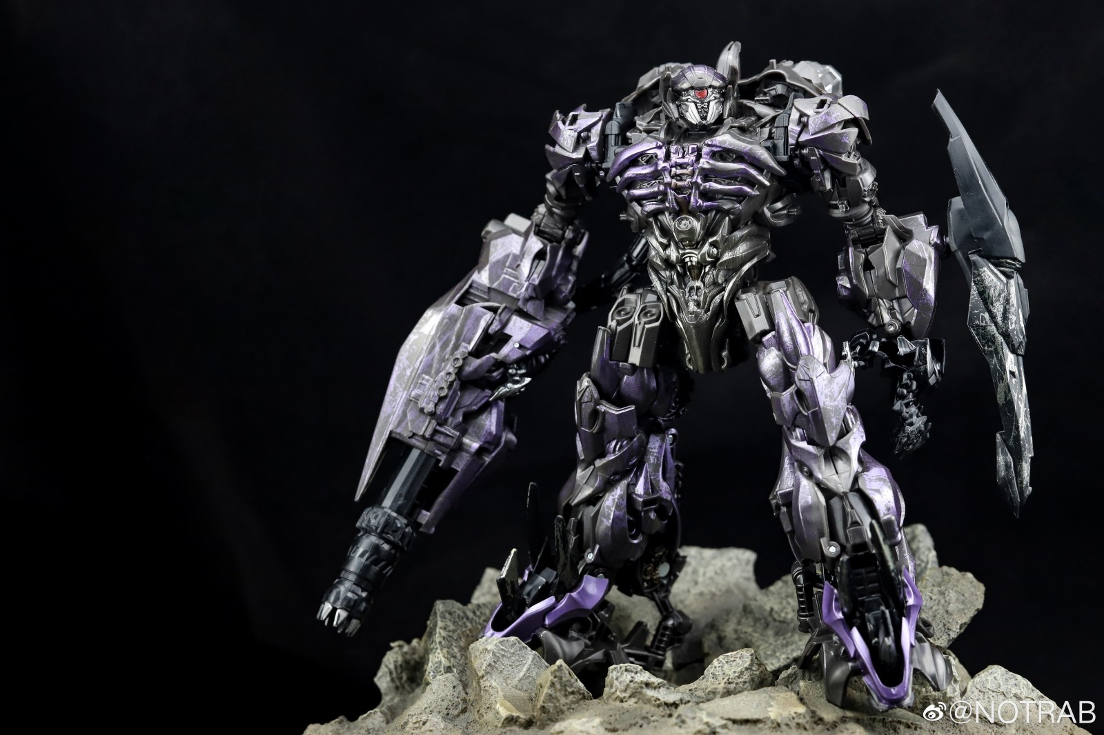 Transformers News: New Images of Upcoming Studio Series Figures Bumblebee, Soundwave, Megatron and Shockwave