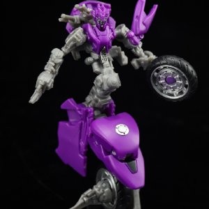 Transformers News: New Images of Transformers Studio Series 52 Arcee, Elita 1, Chromia Three Pack