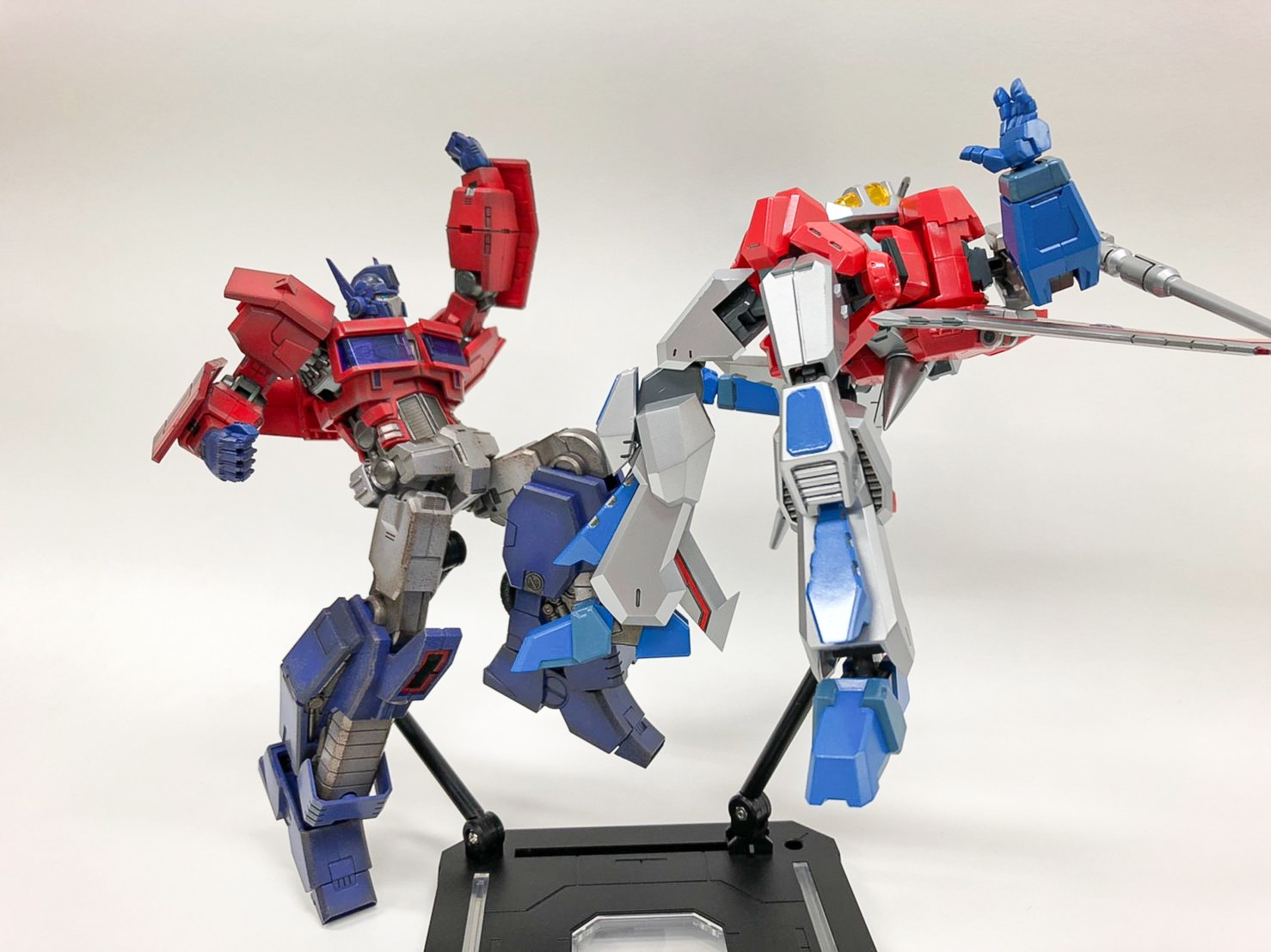 Transformers News: Flame Toys News - Skywarp and Drift Box Art Revealed, In-Hand Images of IDW Optimus Prime Assembled Transformers News: Flame Toys News - Skywarp and Drift Box Art Revealed, In-Hand Images of IDW Optimus Prime Assembled