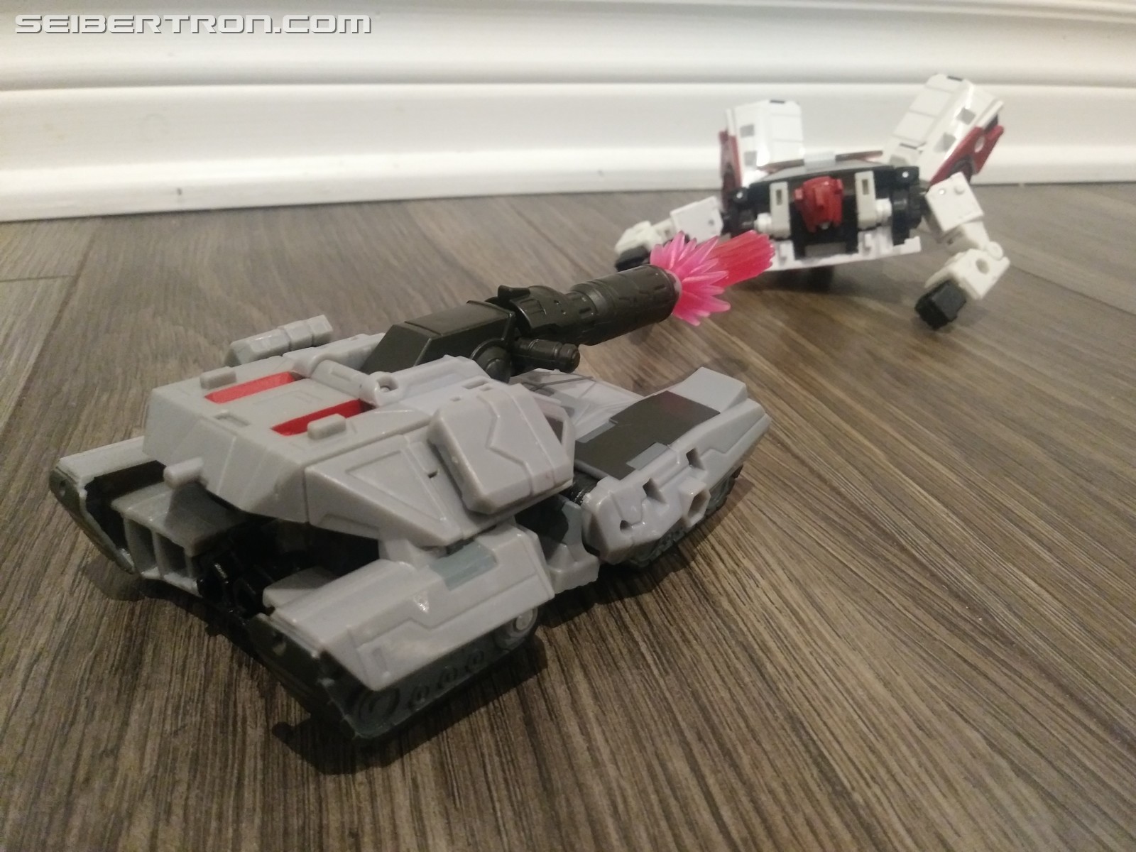 Transformers News: Pictorial Review of Deluxe Megatron from Transformers Cyberverse Transformers News: Pictorial Review of Deluxe Megatron from Transformers Cyberverse