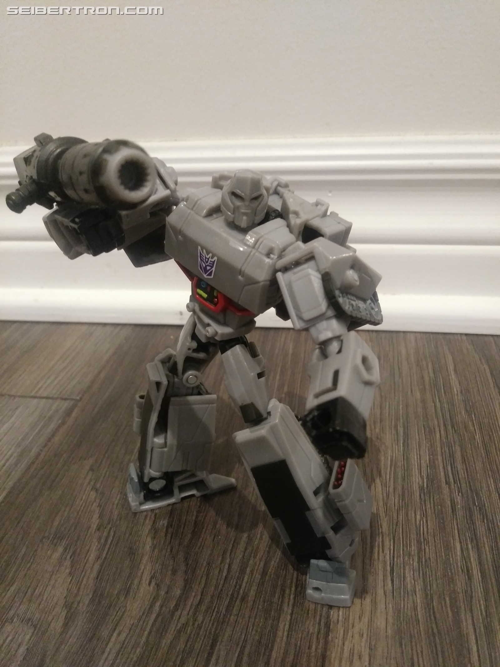 Transformers News: Pictorial Review of Deluxe Megatron from Transformers Cyberverse Transformers News: Pictorial Review of Deluxe Megatron from Transformers Cyberverse